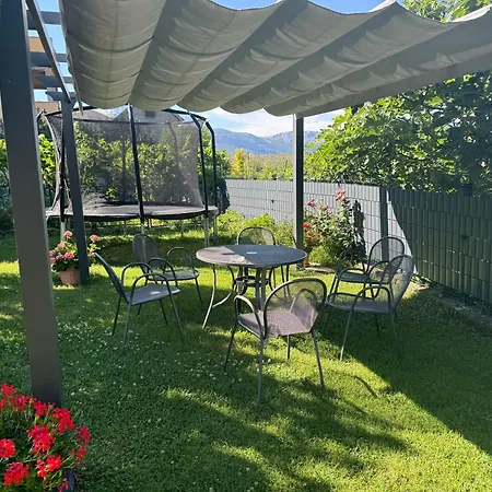 Happy Garden 아파트 스플리트