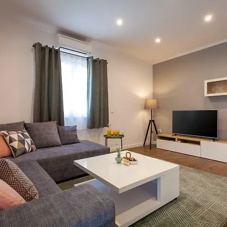 Happy Garden 아파트 스플리트