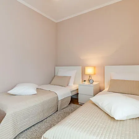 아파트 Happy Garden 스플리트